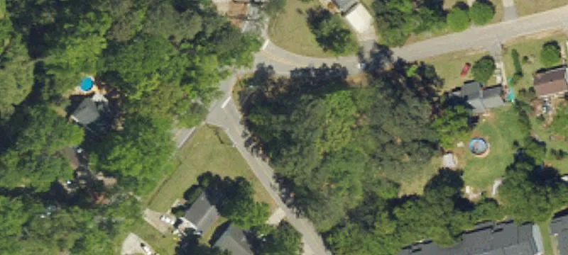 Laurel Dr