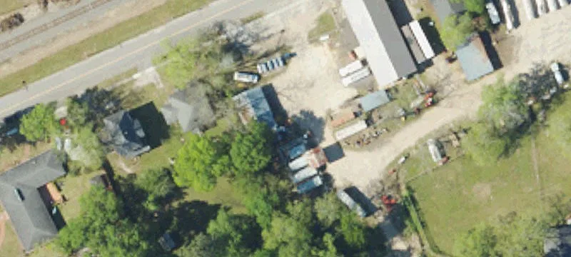 Railroad Ave