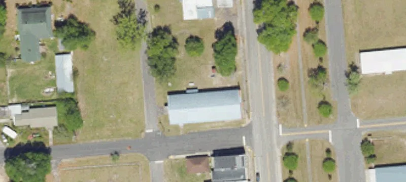 133 Railroad N Ave