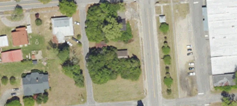 108 Railroad N Ave