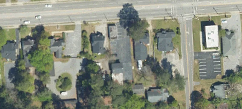 1306 Evans St