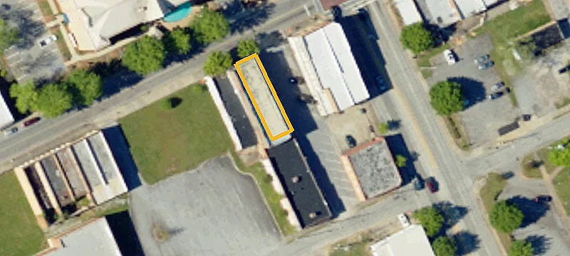 934 Main St