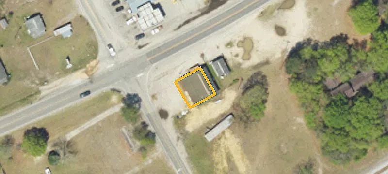 2587 Hwy 1st N