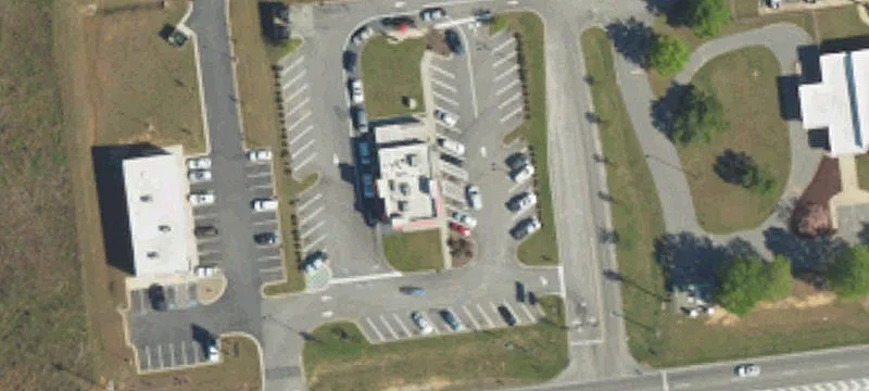 76 Hardees Hwy