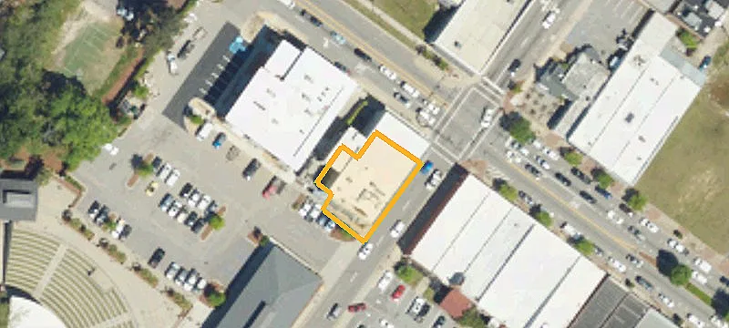 101 Main St