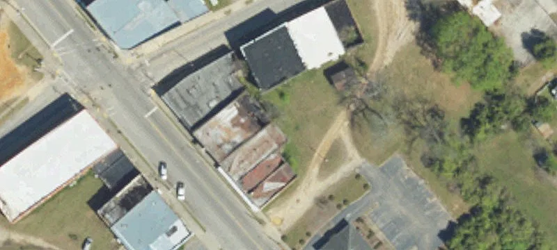 106 Main St