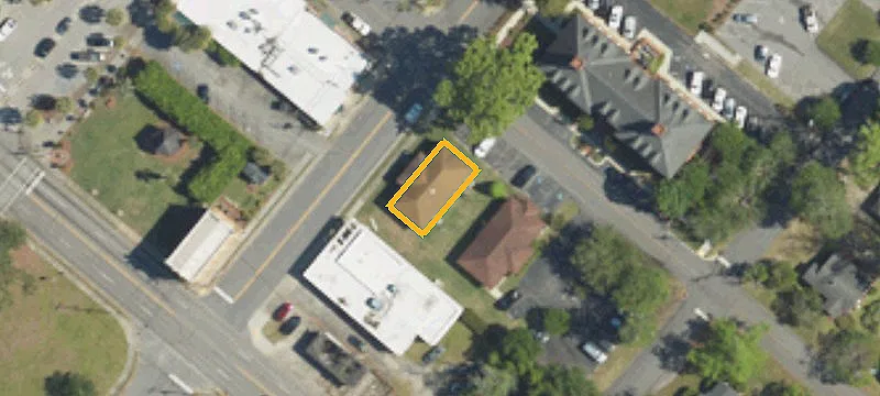 301 1st E St