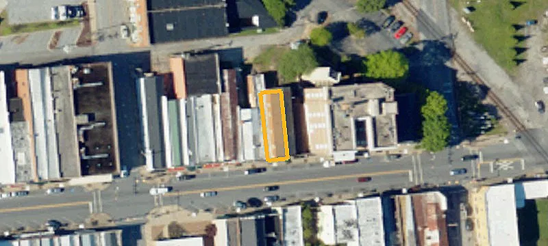 215 Main St
