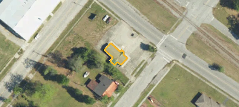 36 Railroad SE Ave