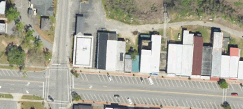 160 Main St