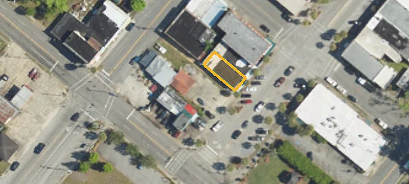 310 Lee Ave