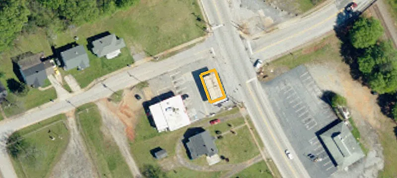 400 Main St