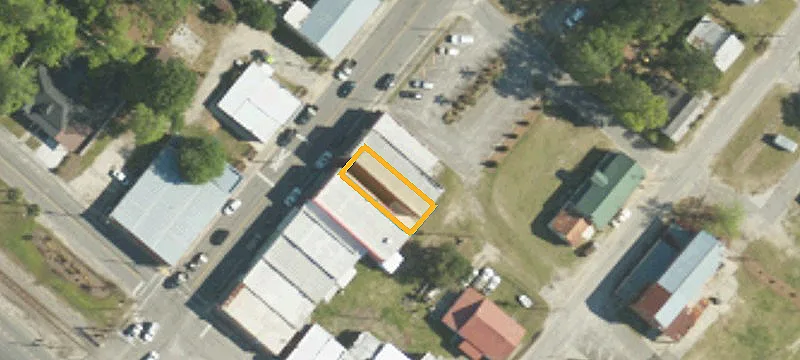 68 Main St