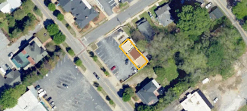 301 Main St