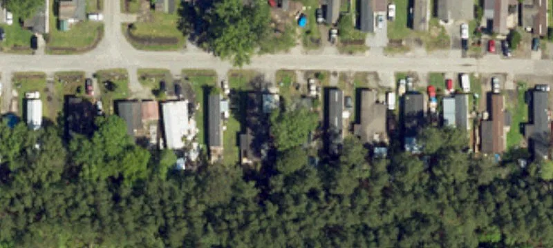 144 Riverside Dr