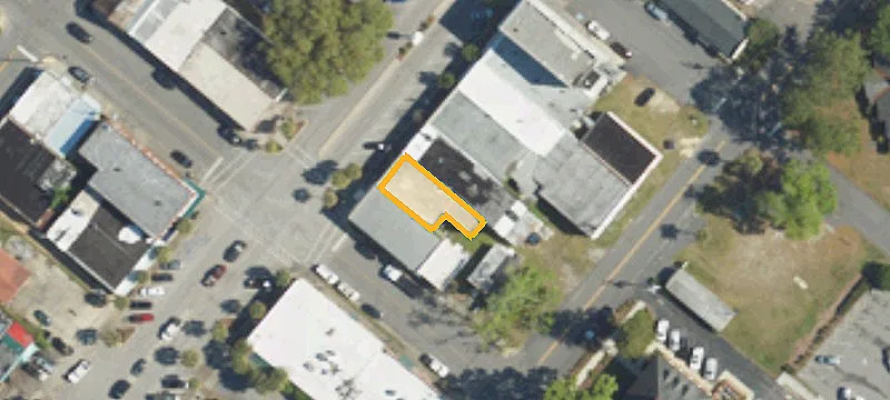 213 Lee Ave