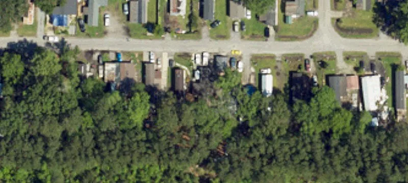 74 Riverside Dr