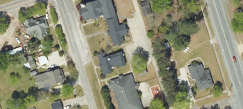 201 Maple St