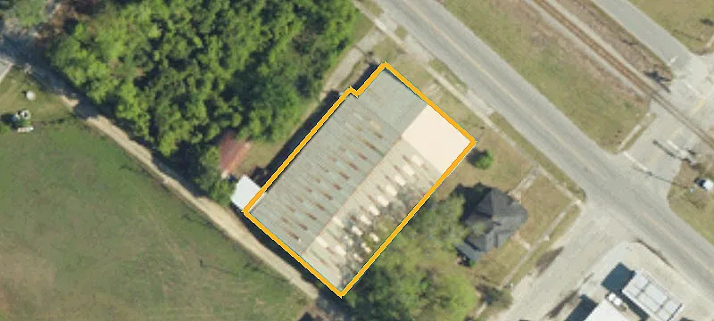 103 Railroad Ave