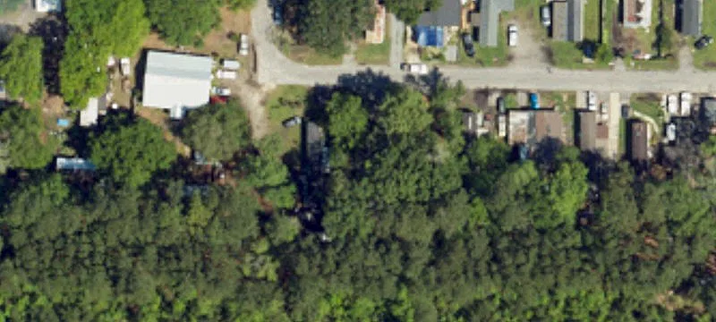 18 Riverside Dr