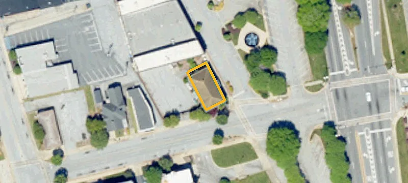 422 Main St