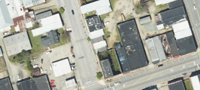 106 Maple St
