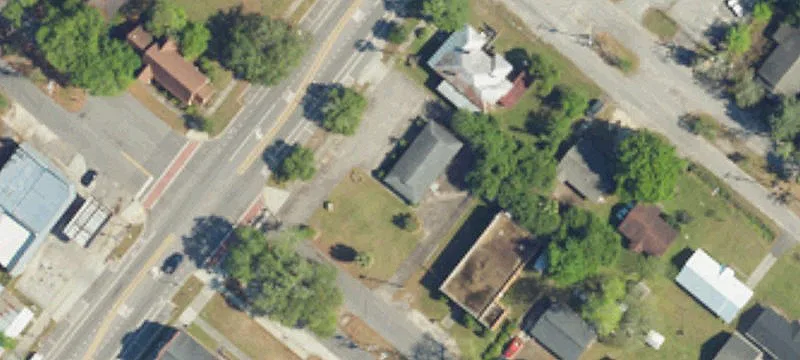 522 Main N St