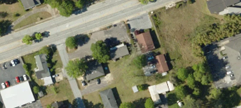 2712 Main St