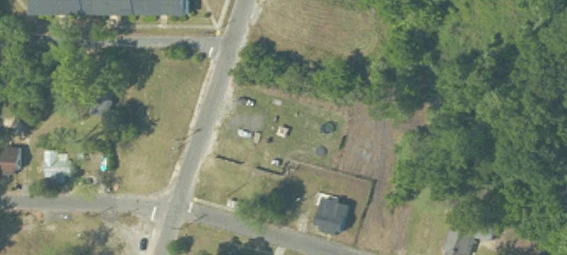 202 Dickson St
