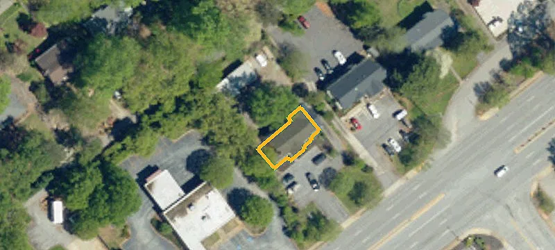 1537 Wade Hampton Blvd