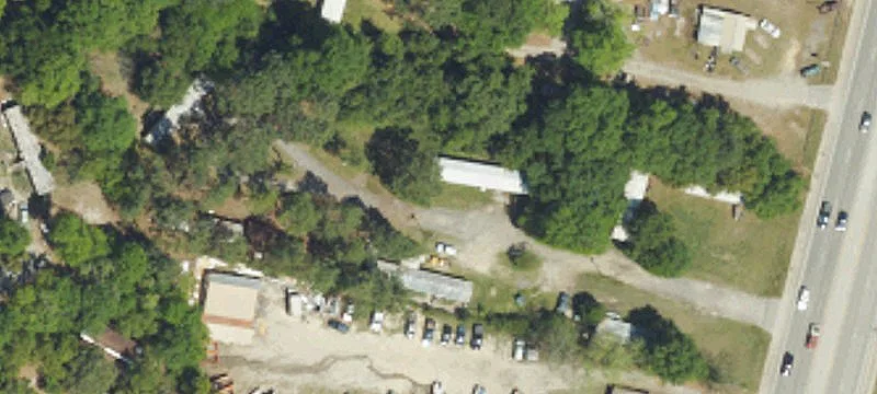 1210 Lk Dr
