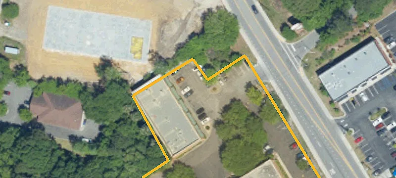 105 Old Lgt Rd