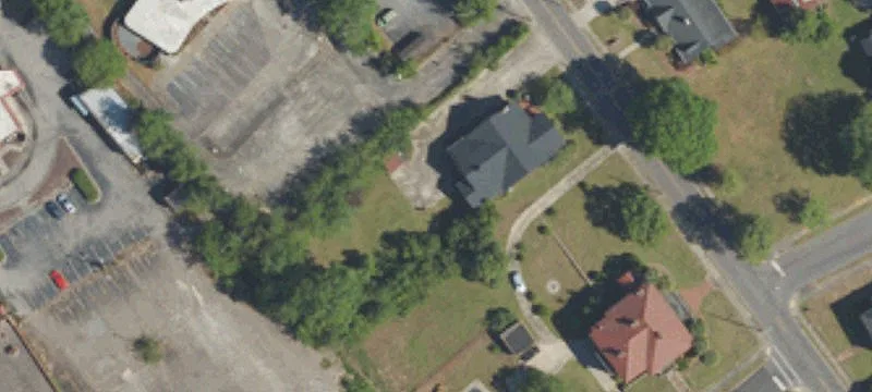 160 Elliott St