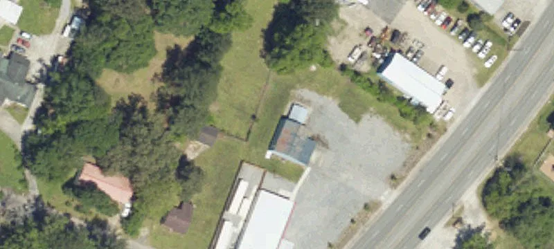 421 Live Oak Dr