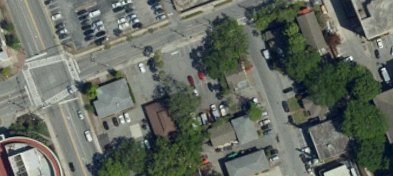 55 Bee St