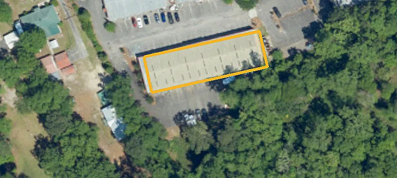 2137 Main St