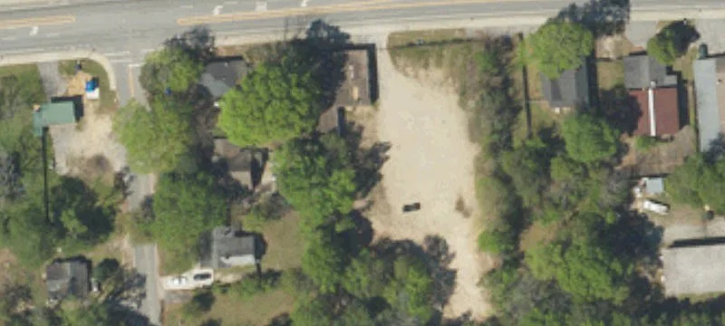 211 York St