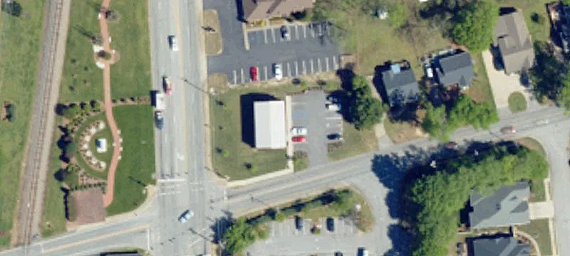 414 Fernwood Rd