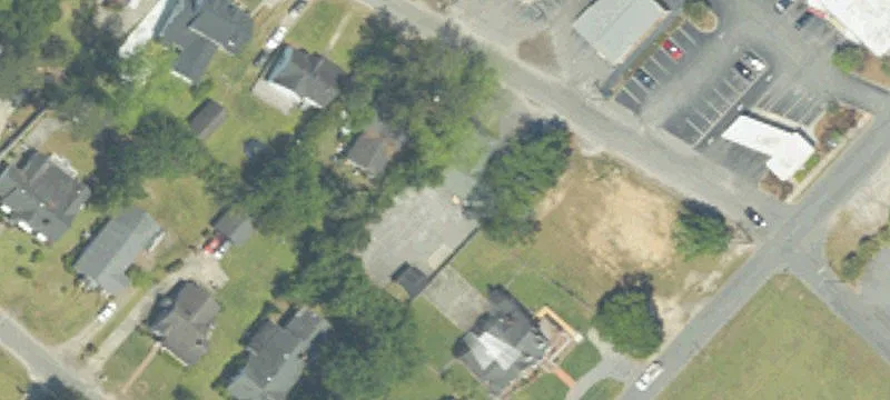 215 John St