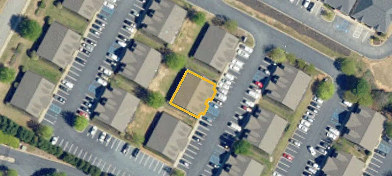 30 Pkwy Cmns Way