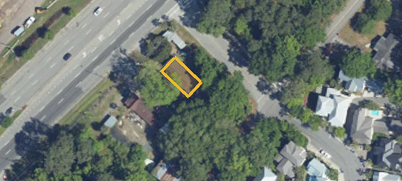 2412 Hwy 17