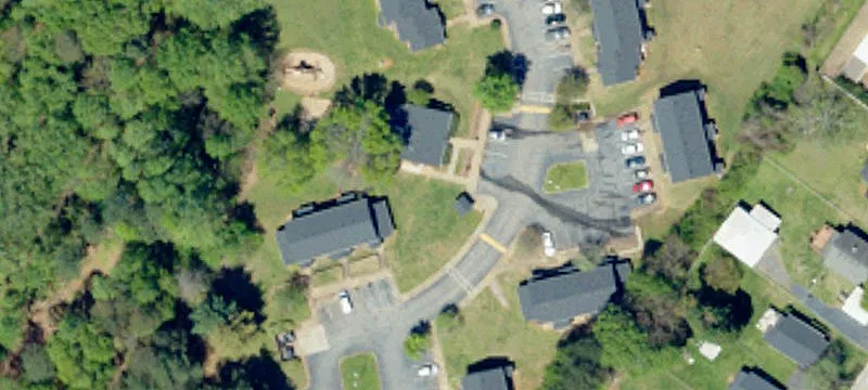 100 Duncan St