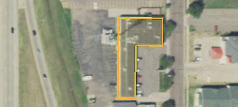 3201 Carolyn Ave