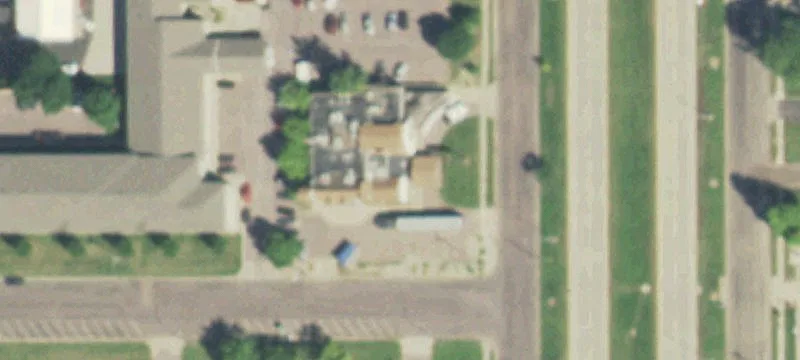 805  Ave