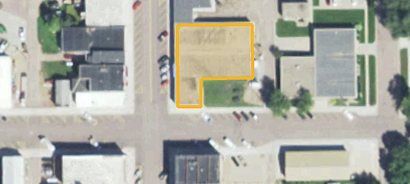 608 Main Ave