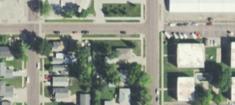 301 Lowell Ave