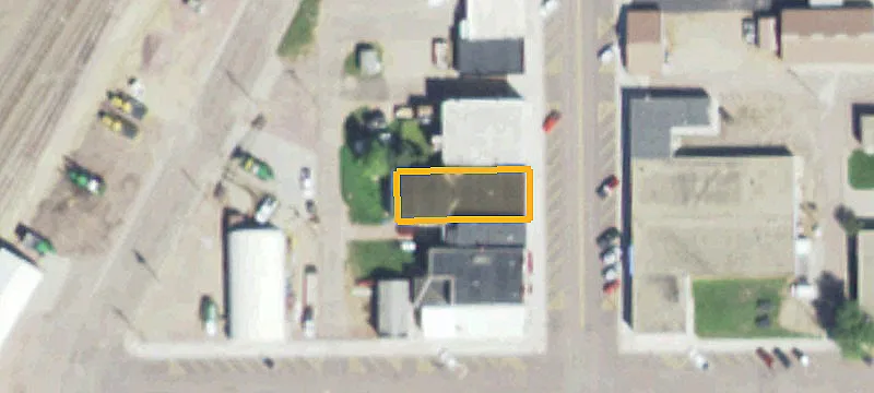 621 Main Ave