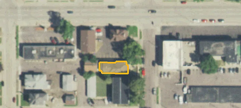 305 Smt Ave