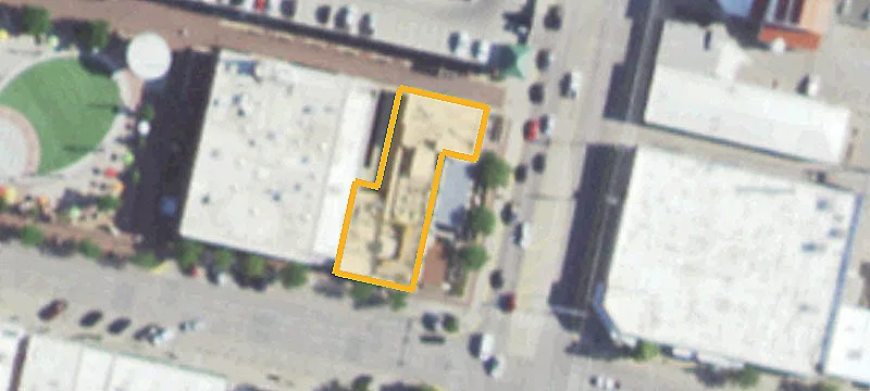 502 Main St