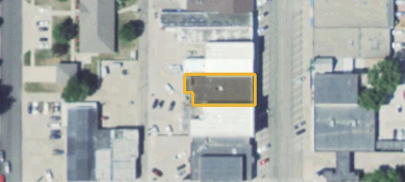 211 Broadway Ave